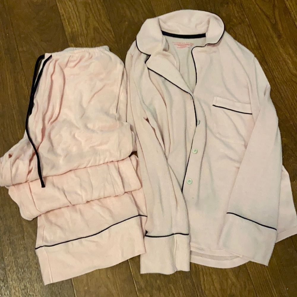 Victoria’s secret pajamas set